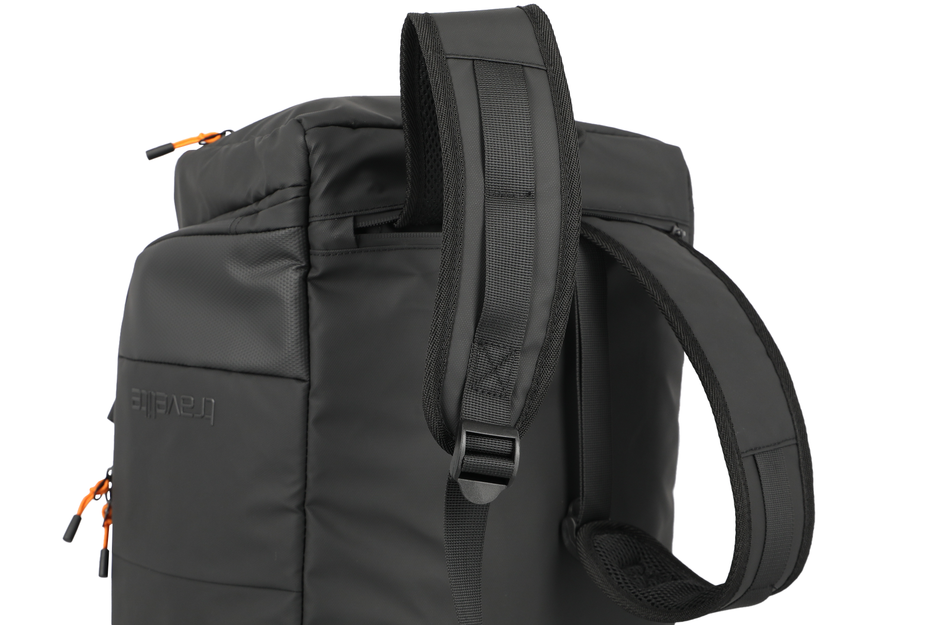 travelite Briize Multifunktionstasche-Rucksack schwarz Ein travelite Rucksack der Serie Briize Detail Schultergurte in schwarz