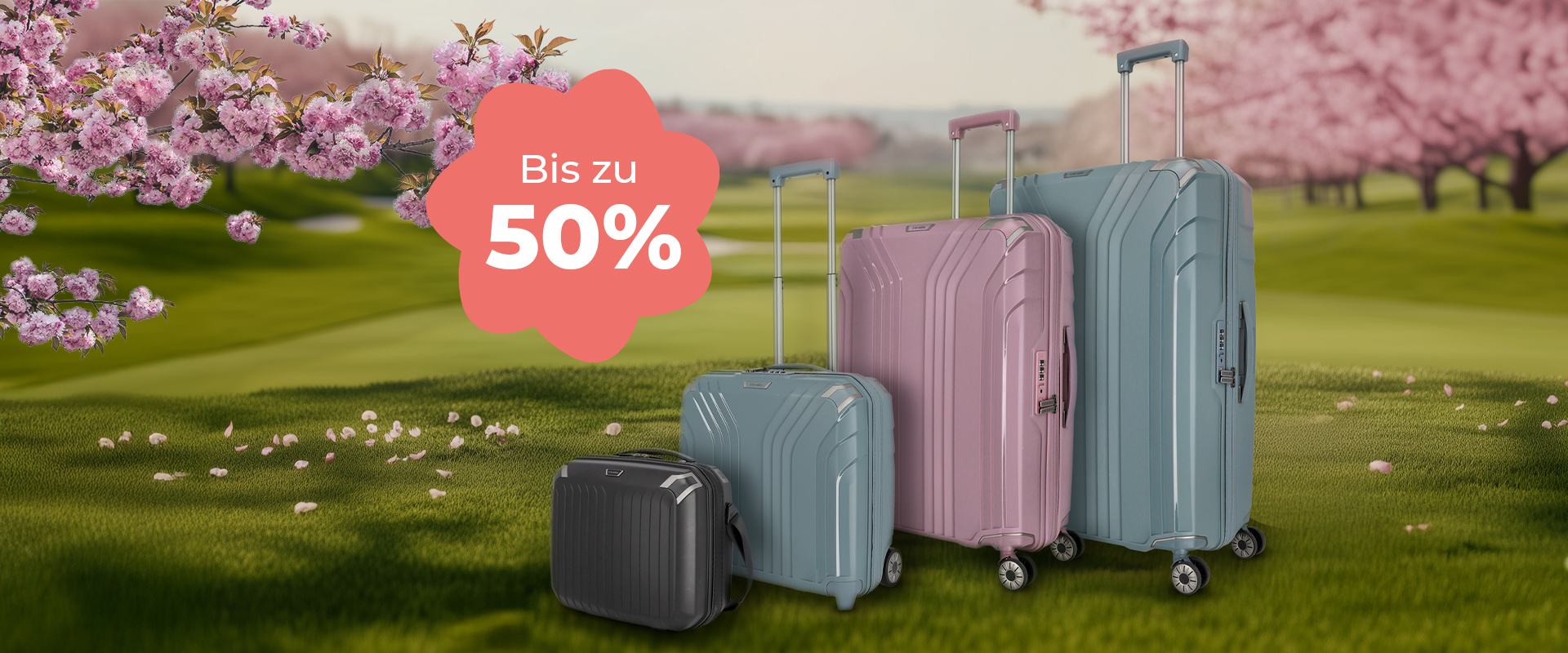 Set aus vier Koffern in Pastelltönen mit Kirschblüten und bis zu 50% Rabatt Vier Koffer in verschiedenen Pastelltönen vor blühenden Kirschbäumen mit einem Rabatt von bis zu 50%