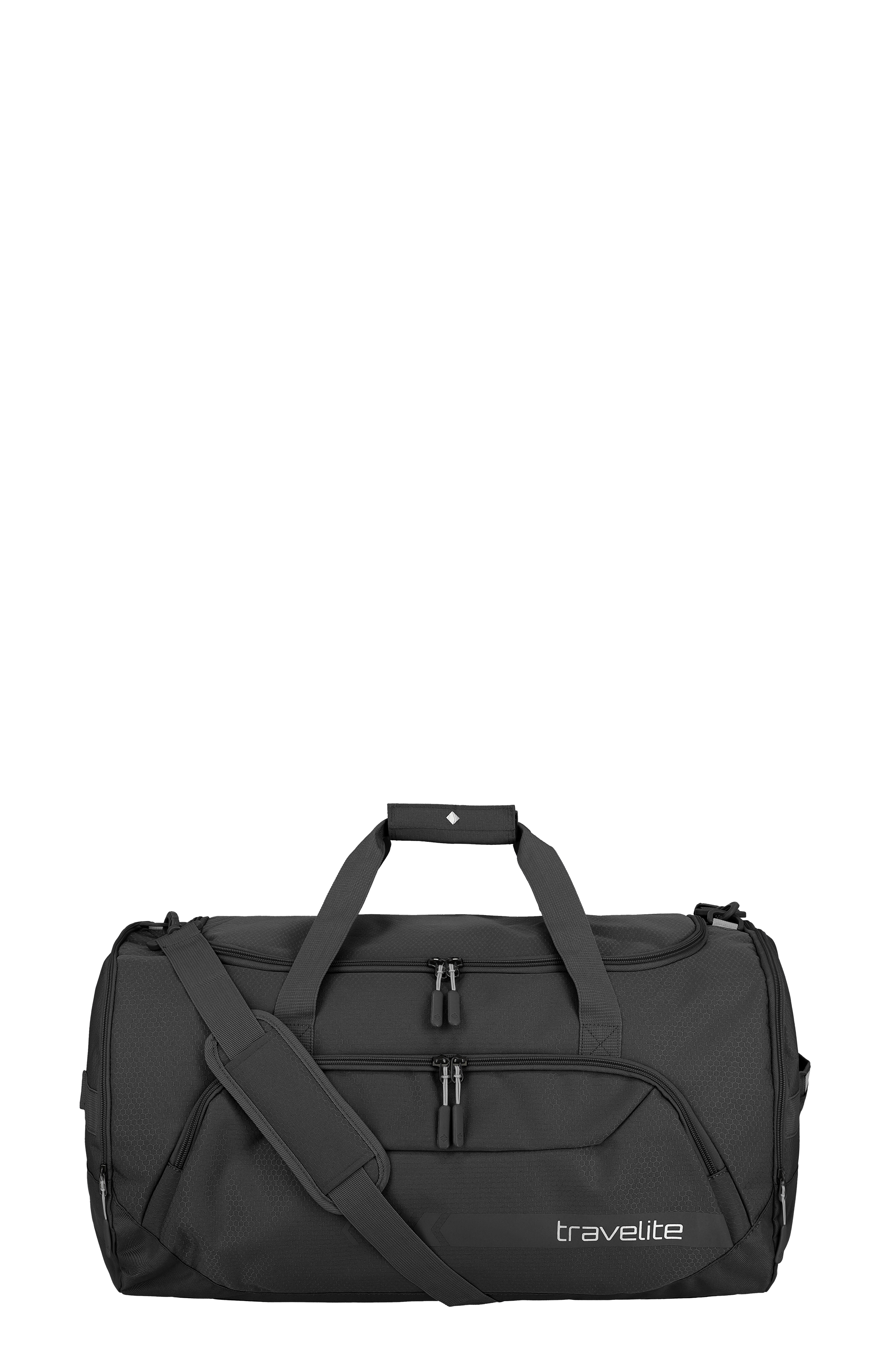 Le sac de loisirs L de TRAVELITE en noir. Le sac a des poignées courtes, une bandoulière et deux poches frontales avec fermetures éclair. Le logo TRAVELITE se trouve en bas à droite du sac.