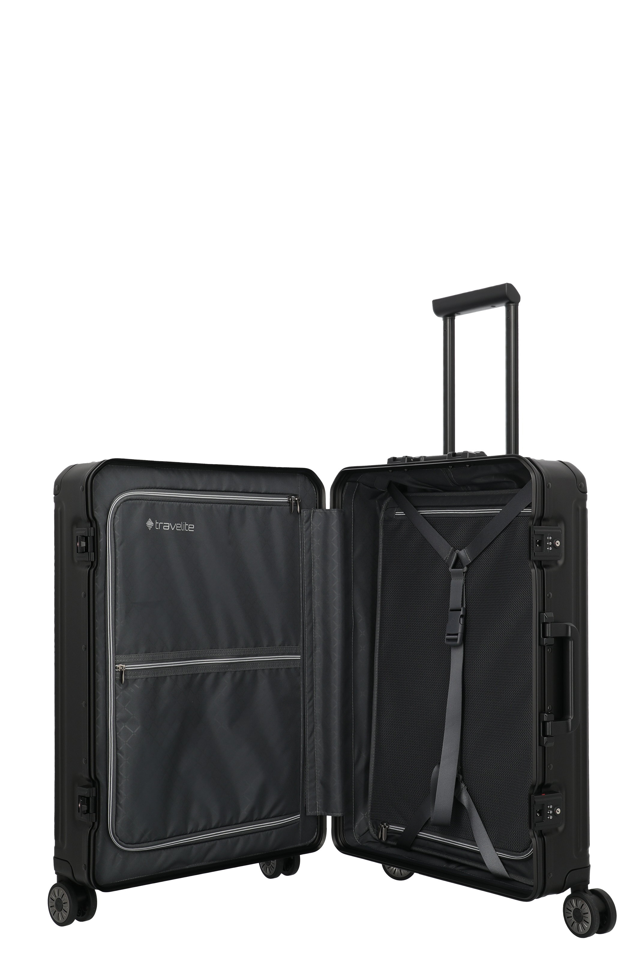 Geöffneter schwarzer Hartschalenkoffer mit Innentaschen und Spanngurten auf vier Rollen