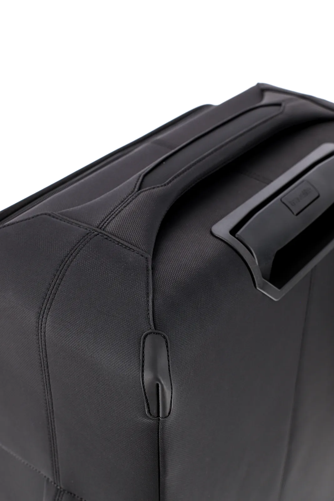 Weichgepäck Koffer Priima in schwarz von travelite Nahaufnahme Griff oben