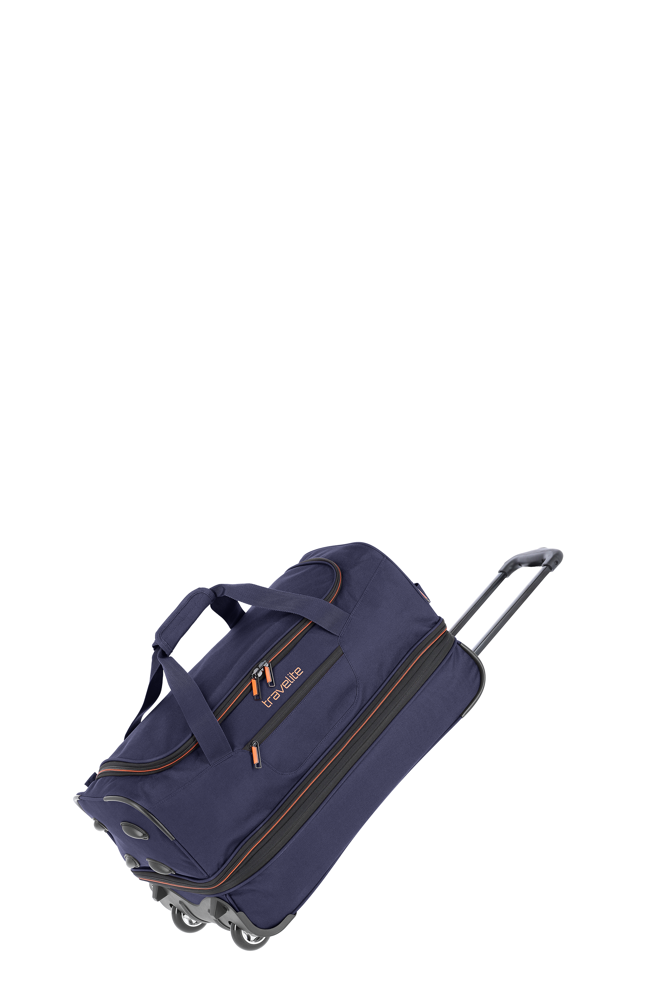 Eine blaue Reisetasche von TRAVELITE, Modell Trolley S, mit orangefarbenen Akzenten und Teleskopgriff, steht schräg im Raum. Rollen sind sichtbar. Zwei Tragegriffe sind oben angebracht. Das TRAVELITE Logo ist auf der Tasche sichtbar.