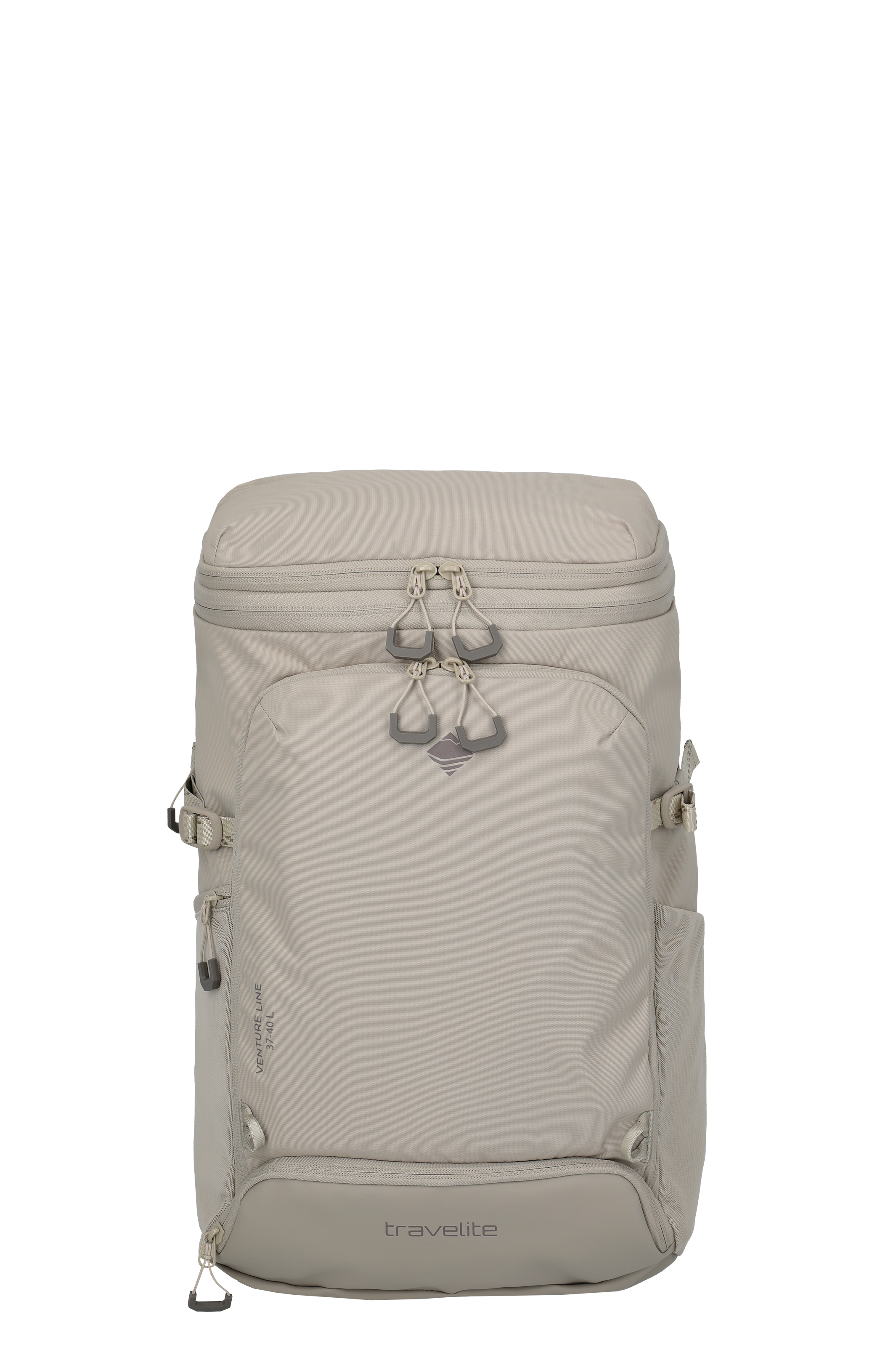 Ein beiger Reiserucksack steht vor schwarzem Hintergrund. Er hat mehrere Reißverschlüsse, das "travelite" Logo unten und eine kleine Seitentasche mit "VENTURE LINE 37-40 L".