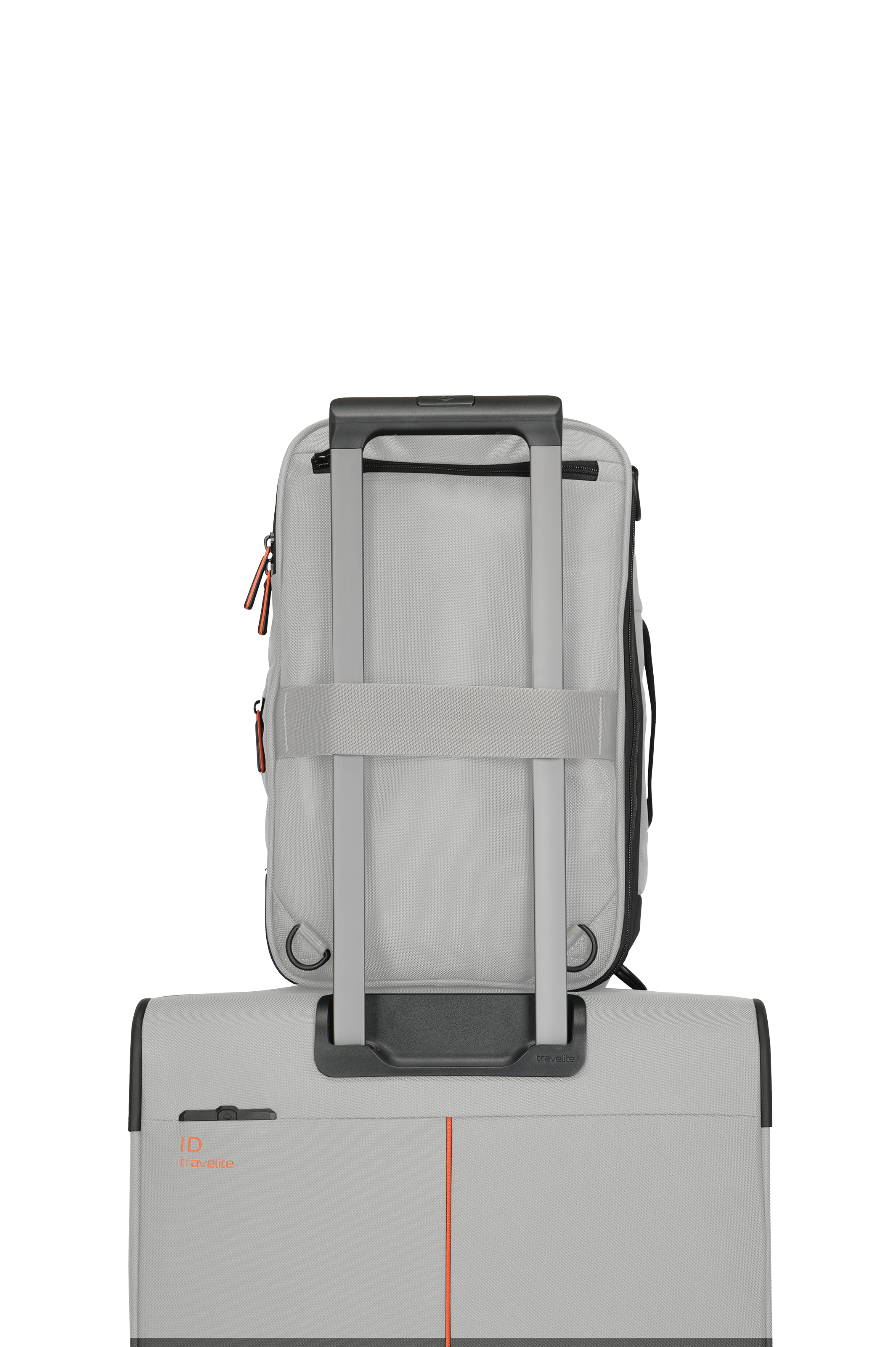 Reisetasche mit Trolley-Aufsteckfunktion in Hellgrau – praktische Gepäcklösung von travelite