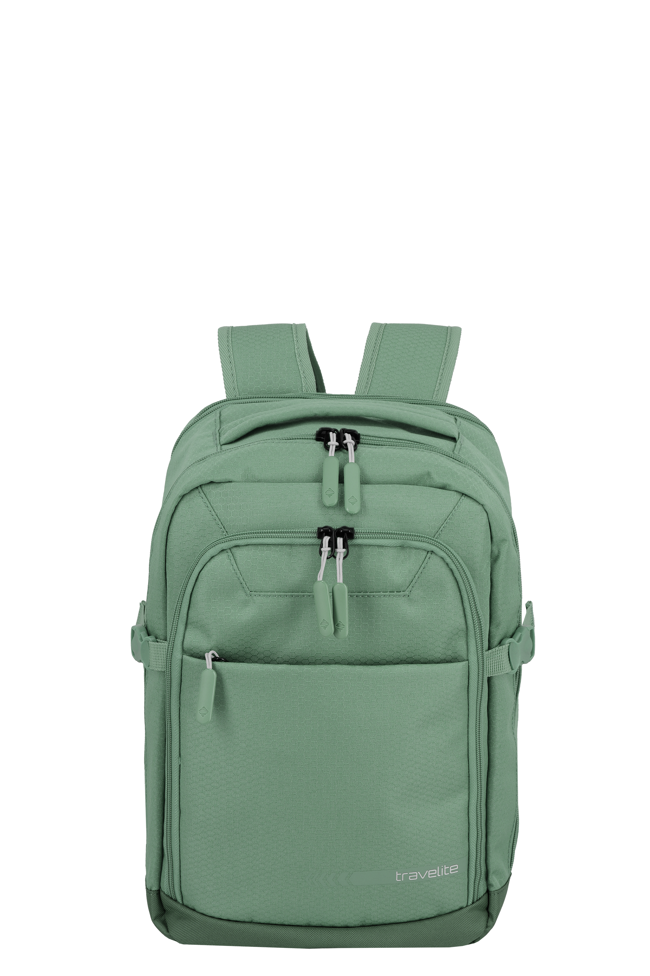 Vista frontale di uno zaino TRAVELITE verde con diversi scomparti e cerniere. Lo zaino ha spallacci imbottiti e una texture sottile. Scritta "travelite" in basso a destra.
