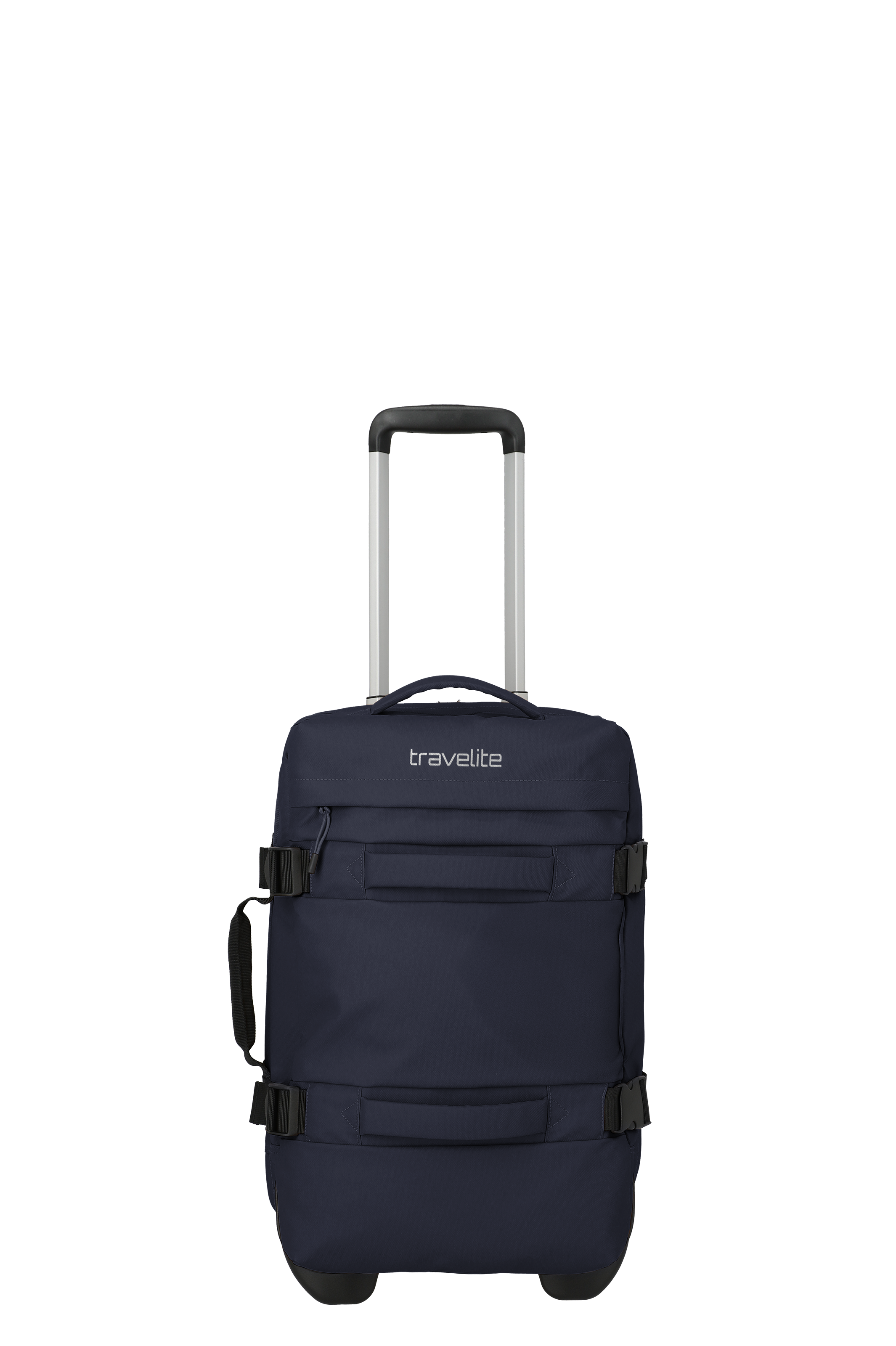 Una borsa da viaggio blu con ruote, realizzata in tessuto con manici, cinghie e fibbie nere, si trova in posizione verticale su uno sfondo nero. Un manico telescopico color argento è allungato. La scritta "travelite" è applicata sul davanti.