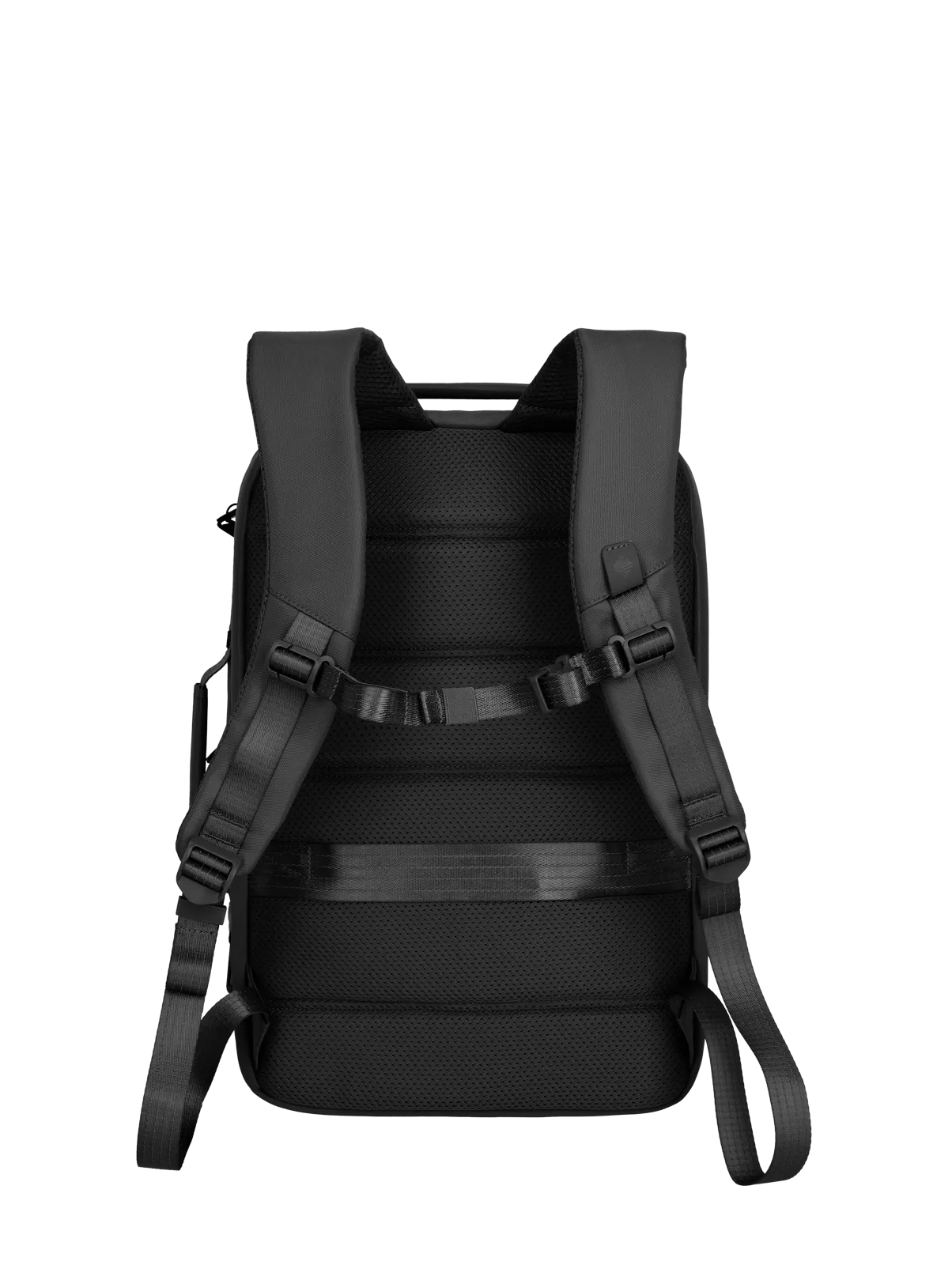 Rückansicht eines schwarzen, modernen Rucksacks mit gepolsterten Schultergurten und Brustgurt