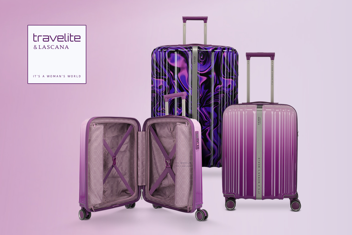 Zwei violette Reisekoffer von Travelite & Lascana, einer offen mit Innenansicht, vor einem pastellfarbenen Hintergrund.