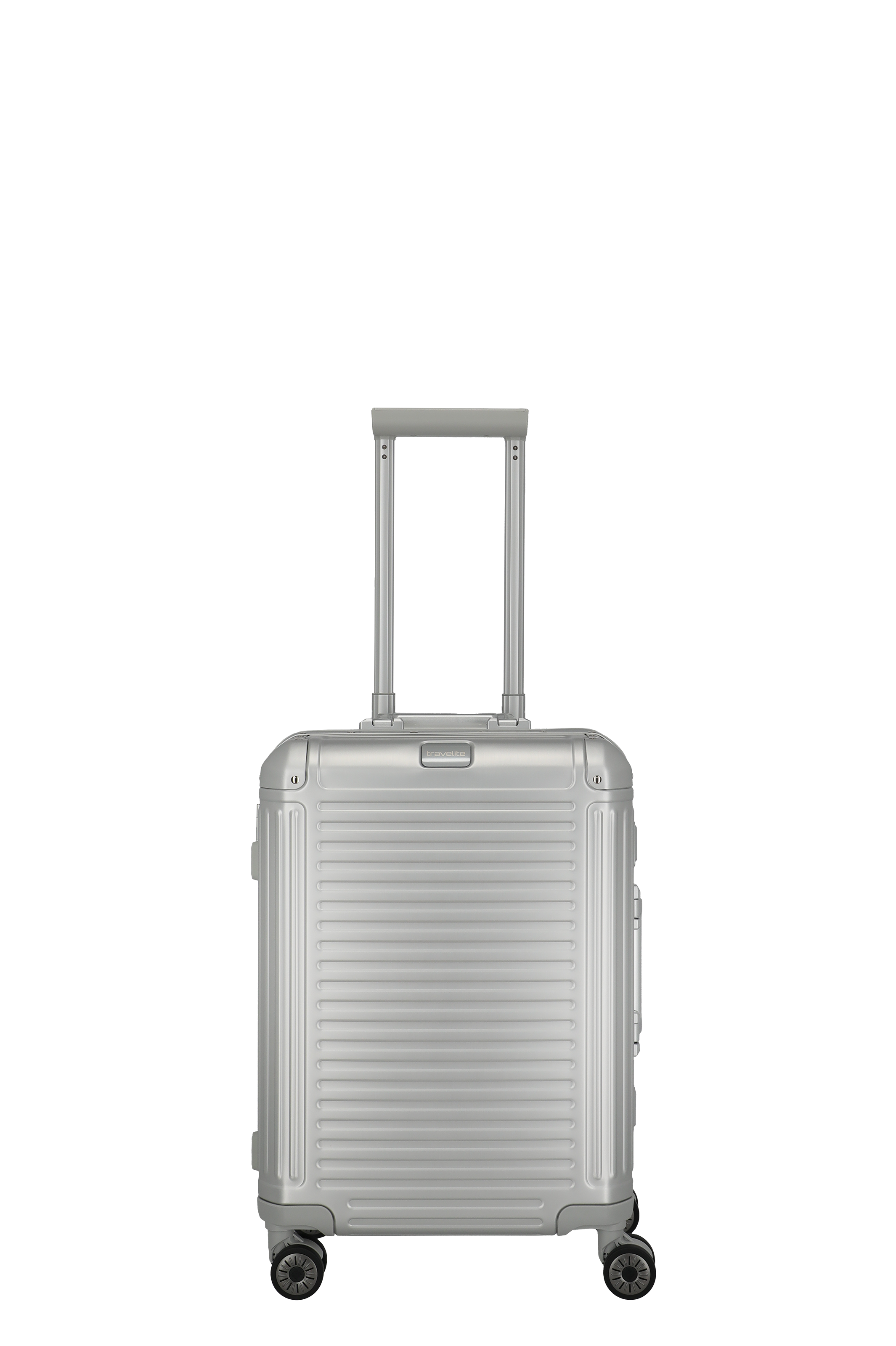 Vue de face d'une valise trolley argentée avec poignée télescopique et quatre roulettes, idéale comme bagage à main